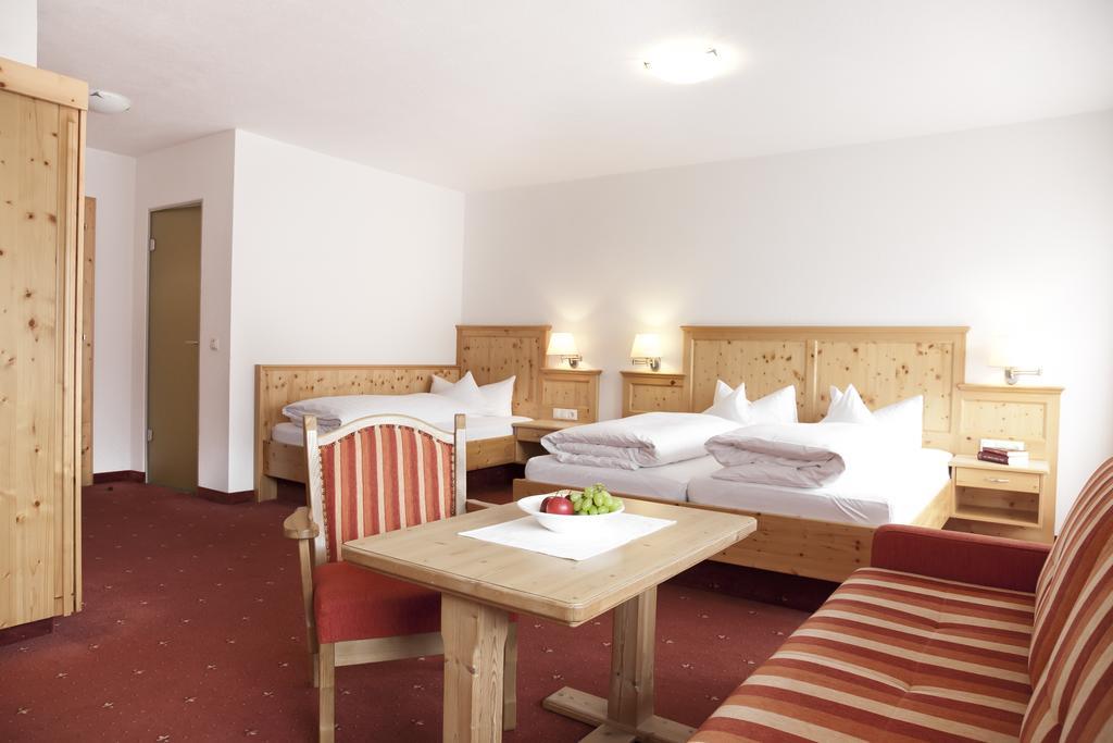 Hotel Troschana Флірш Екстер'єр фото